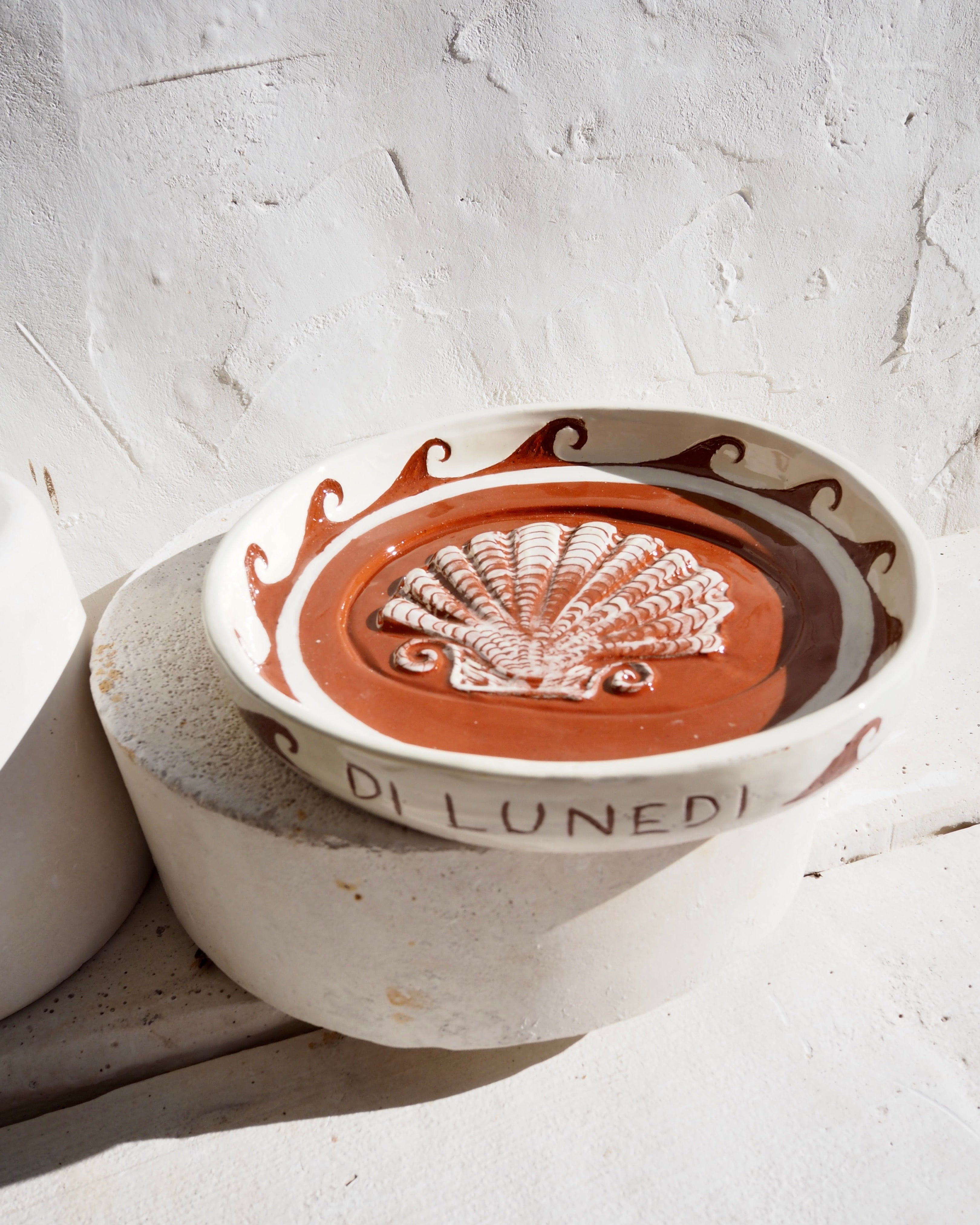 Sardine Plate - Embossed shell with detailing