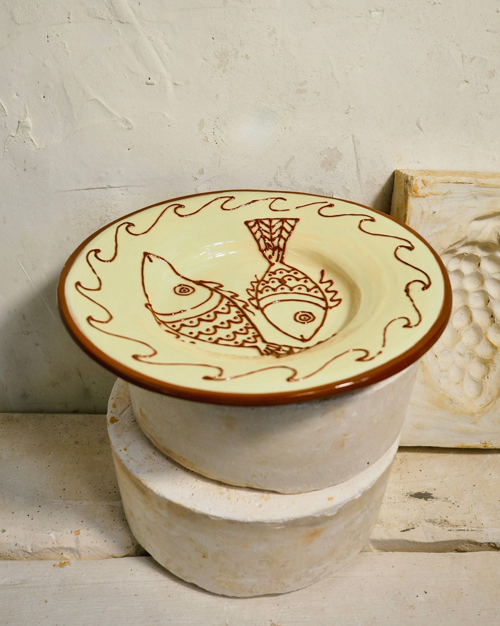 Etruscan Wall Charger Plate - Due Pesce