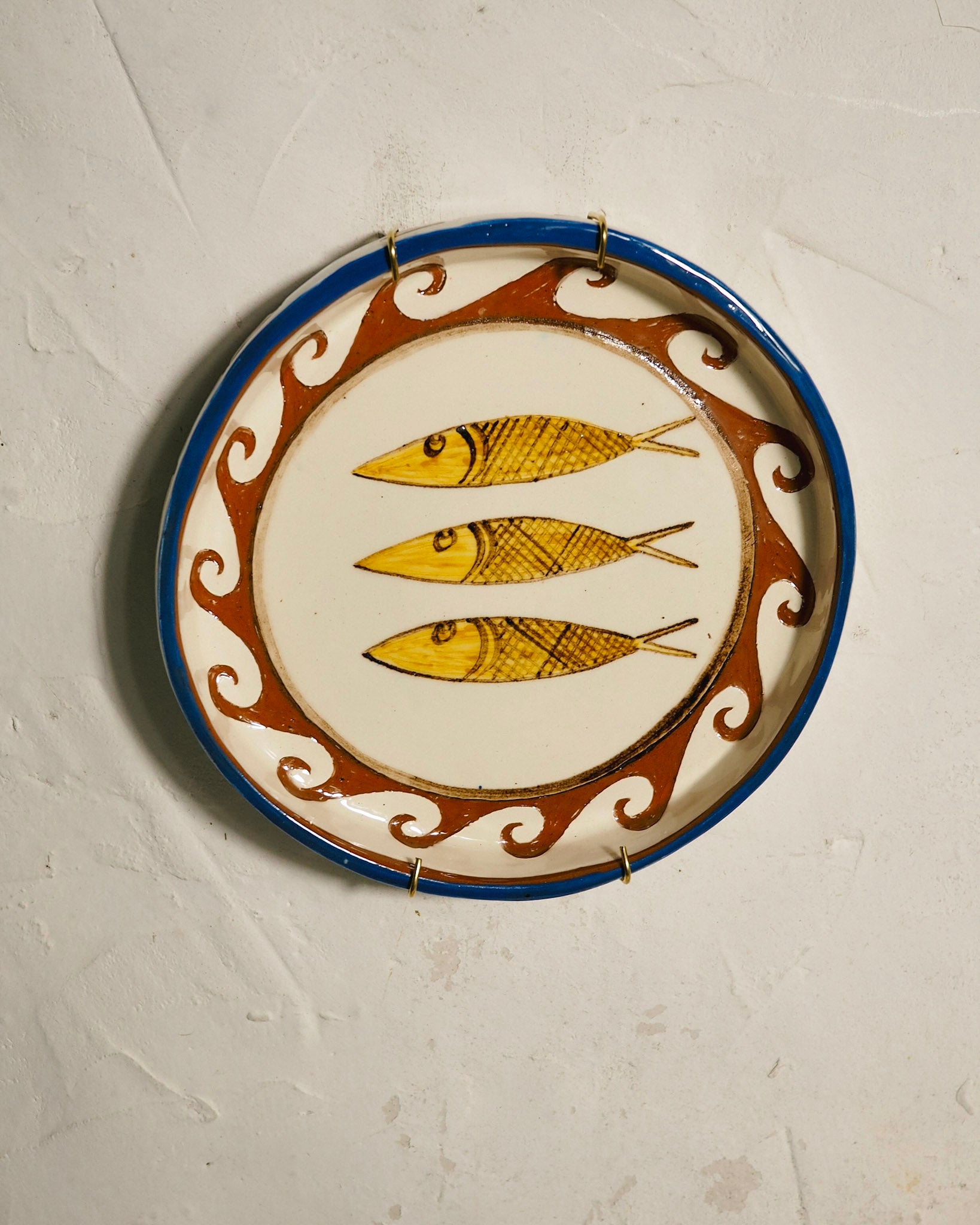 Sardine Plate - Carved wave border