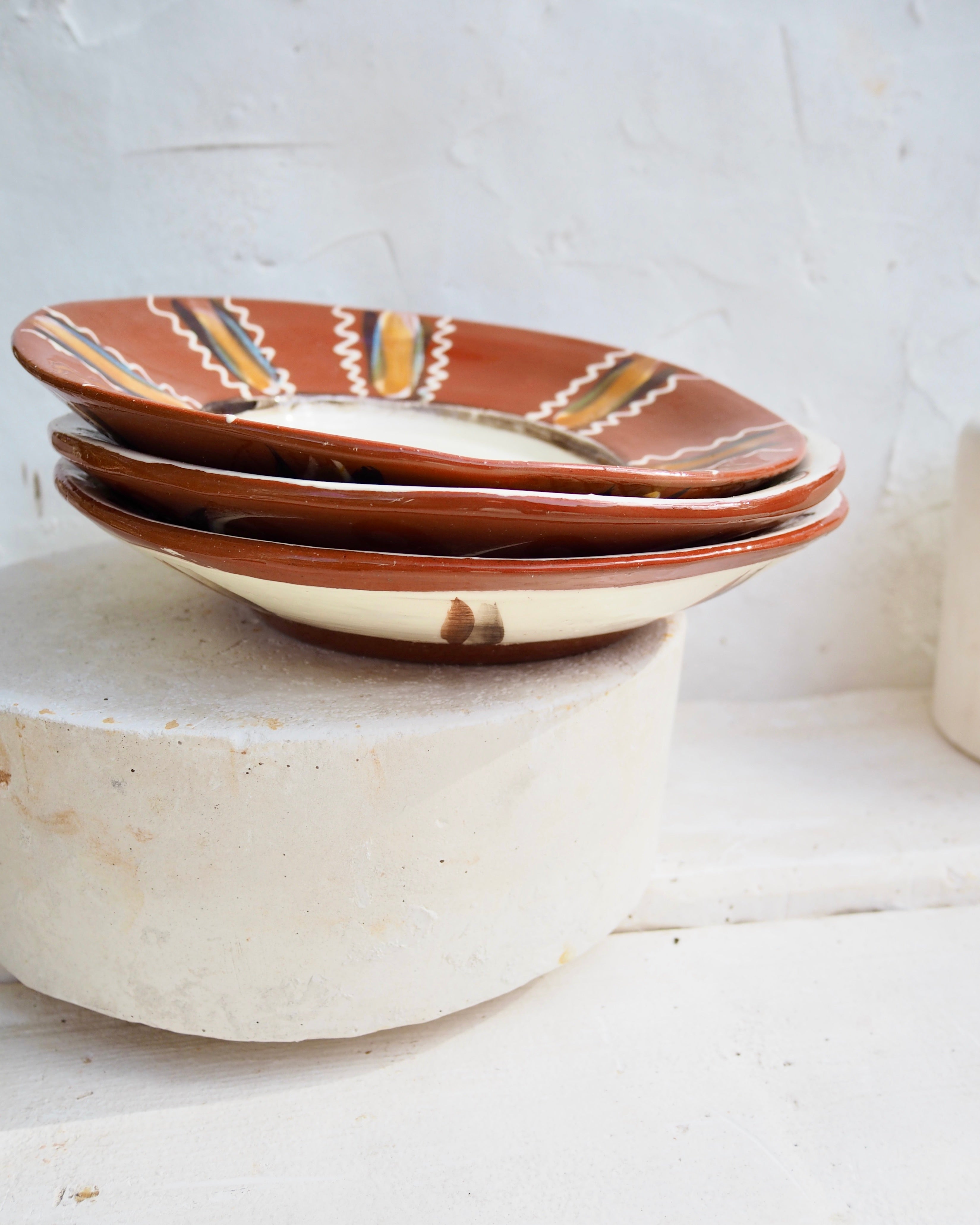 Puglia Plate - Il Sole with border detail