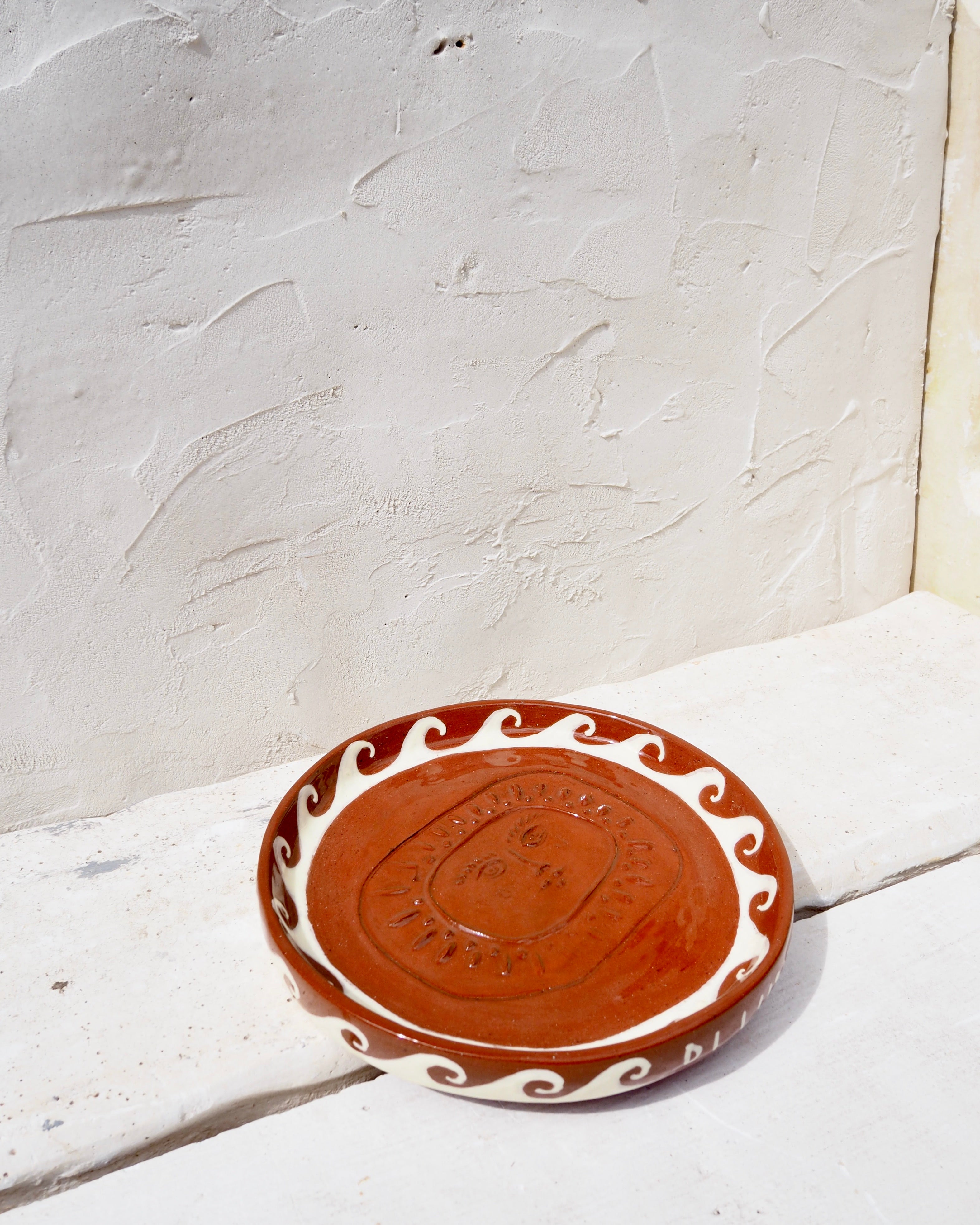 Sardine Plate - Il Sole with brass wall hook